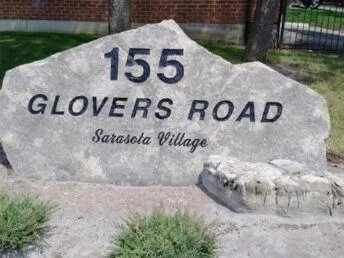 Imgi 64 Glovers 372x258x28x0x344x258x1724661361